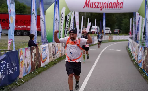 Jest zwycięzca Biegu 7 Dolin na 100 km! Dotarł do mety ze świetnym czasem [WIDEO] - 70